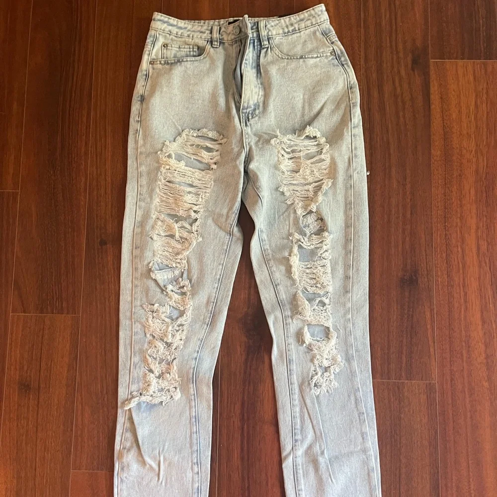 Missguided Ripped Jeans - Picture 1 of 6
